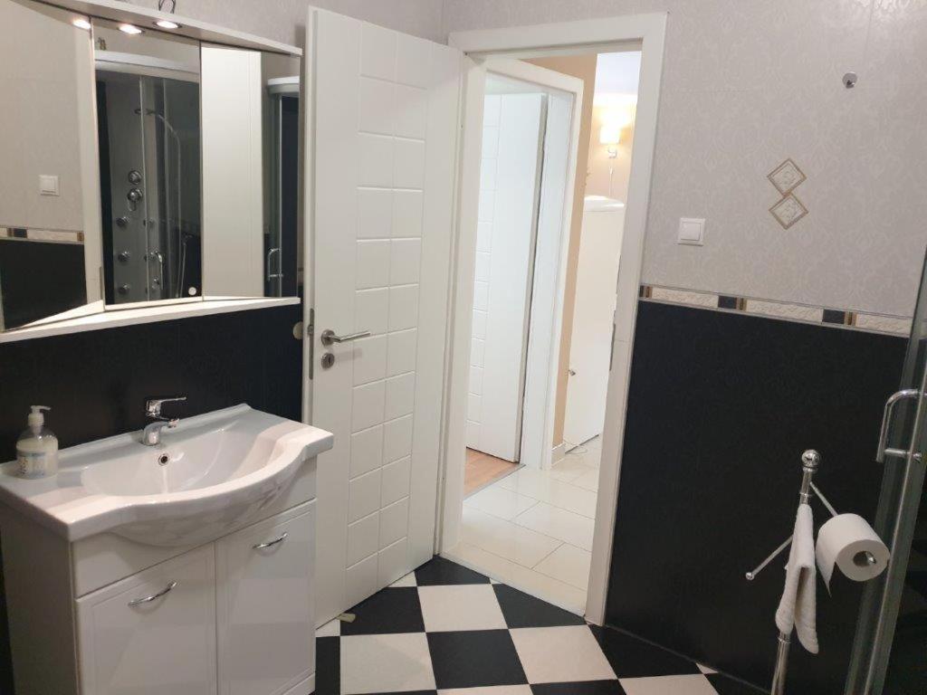 Apartament Rev Apartman Tihany Zewnętrze zdjęcie